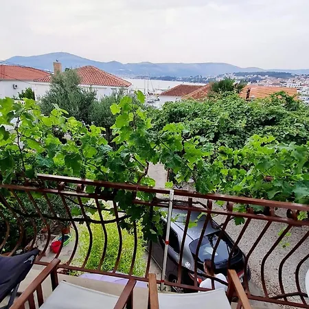 Jasmine * Trogir